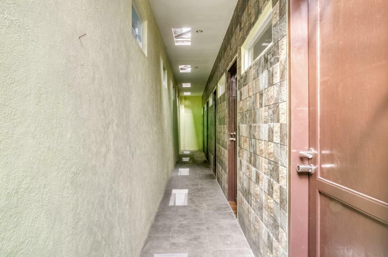 Hotel Reddoorz @ Panglima Polim 2 Jakarta Exterior foto